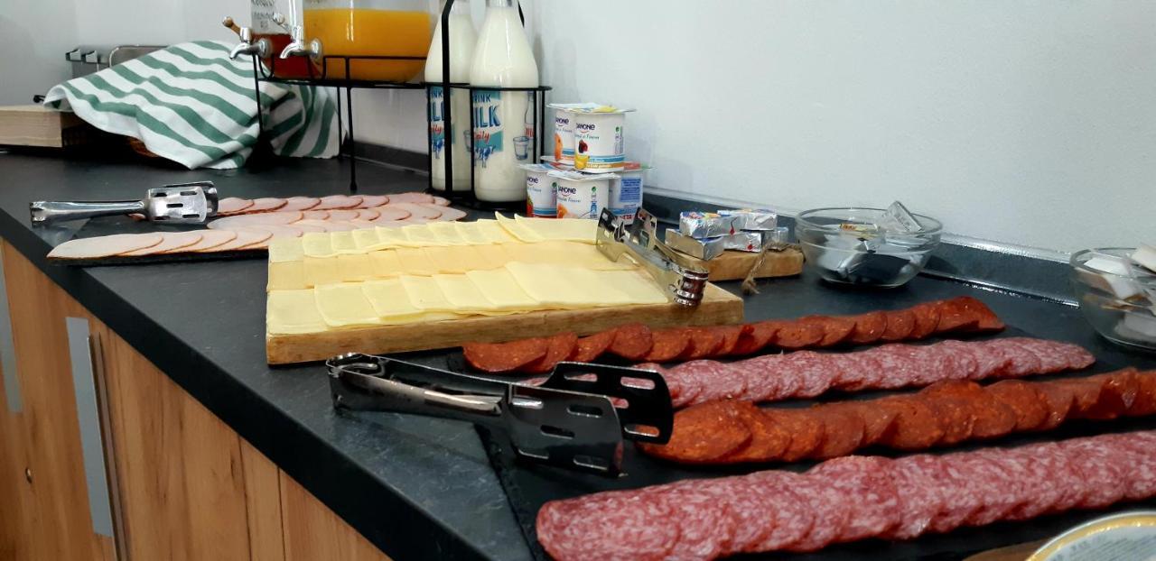 Ven Diofa De Lux Panzio Bed & Breakfast Szeged Bagian luar foto