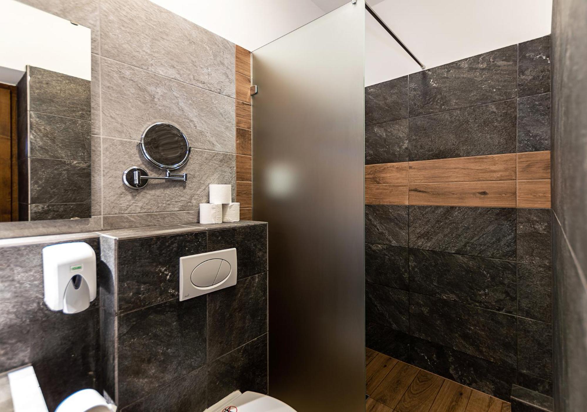 Ven Diofa De Lux Panzio Bed & Breakfast Szeged Bagian luar foto