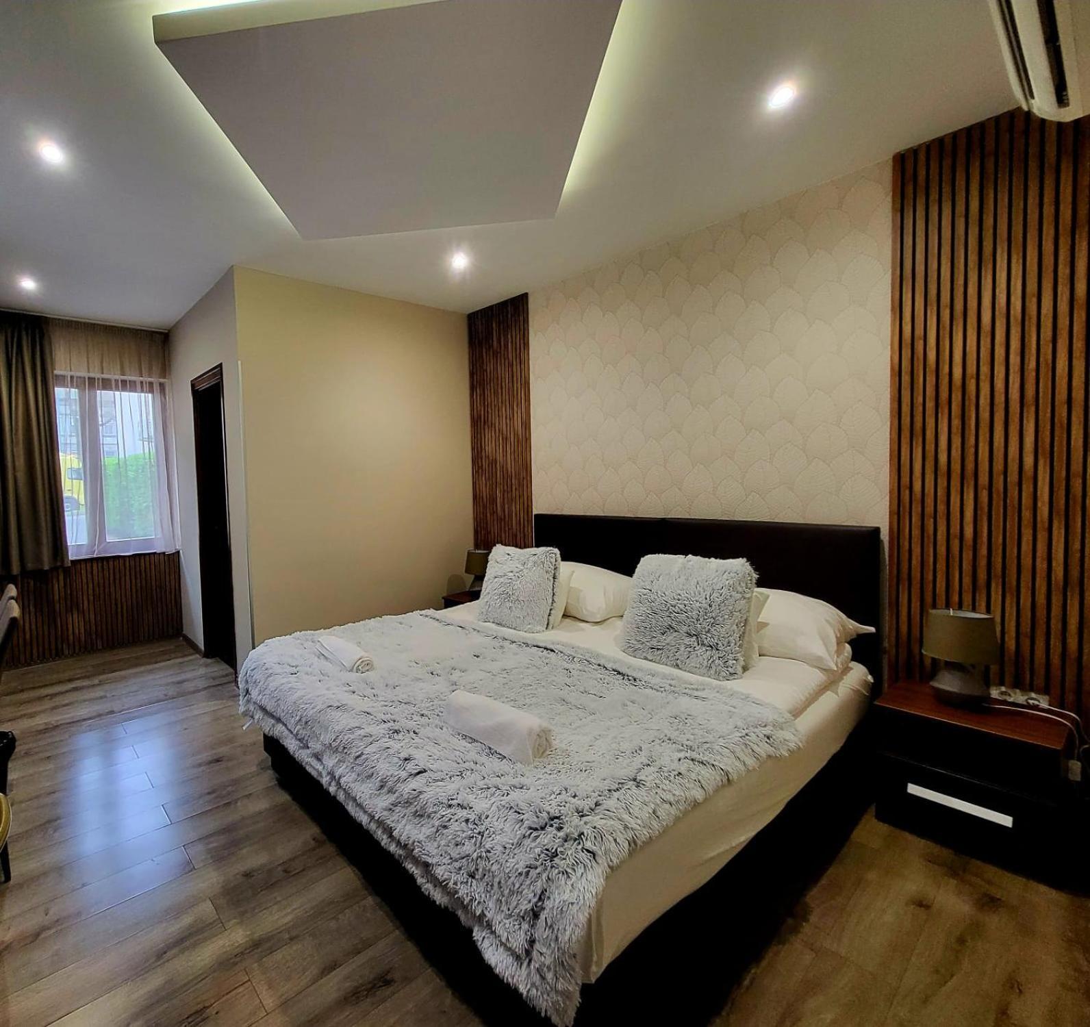 Ven Diofa De Lux Panzio Bed & Breakfast Szeged Bagian luar foto